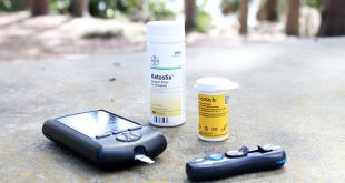 Blood glucose monitor and ketosis strips