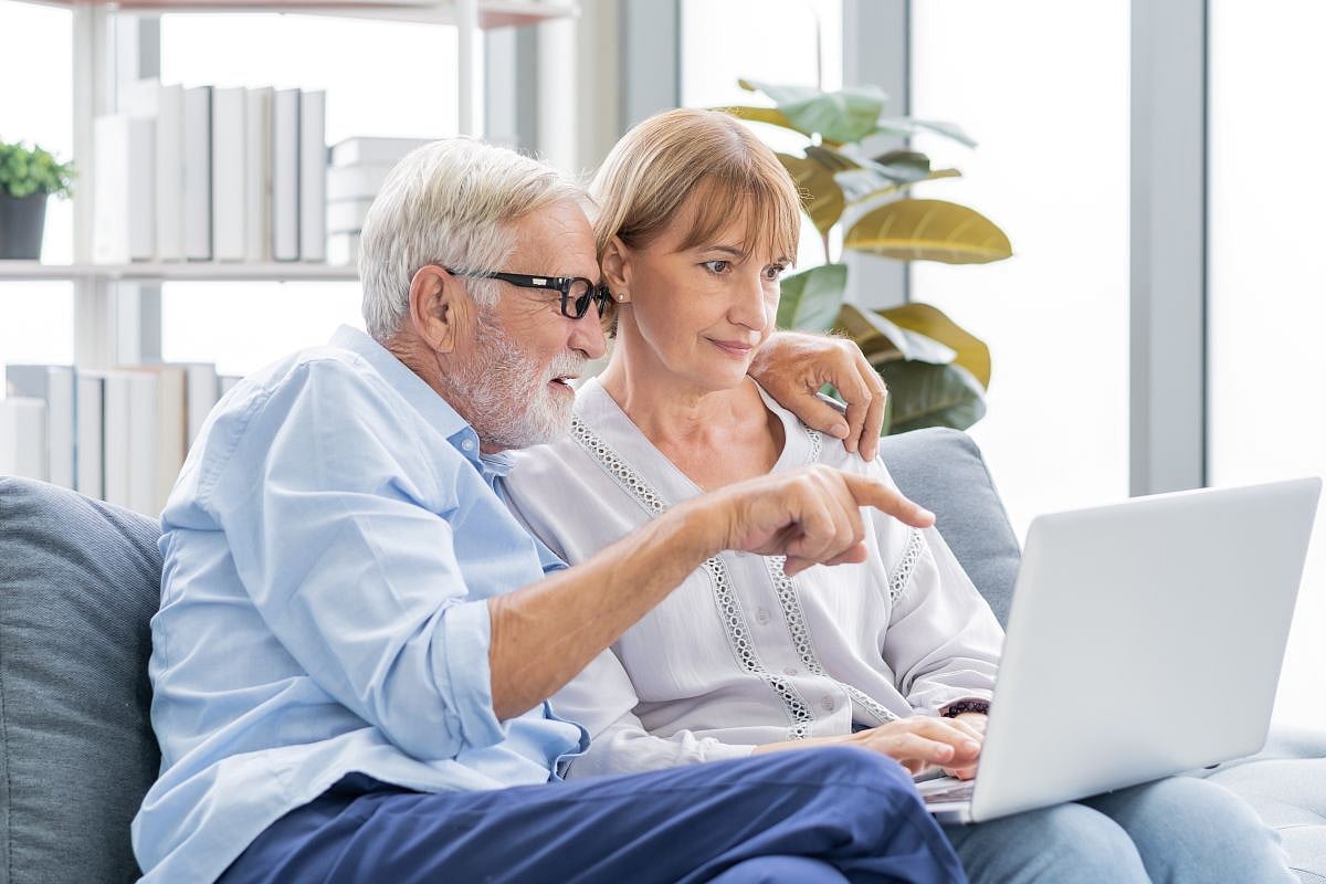 Digital Technology Linked to Lower Rates of Cognitive Decline in Adults ...